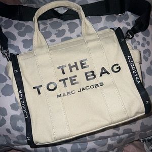 Marc Jacobs The Tote Bag